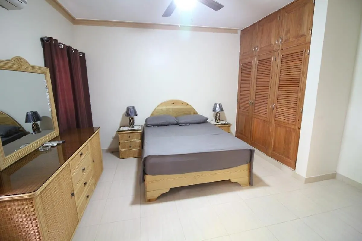 Sosúa Luxe Comfort 8 Bedroom Villa With Private Pool & Entertainment