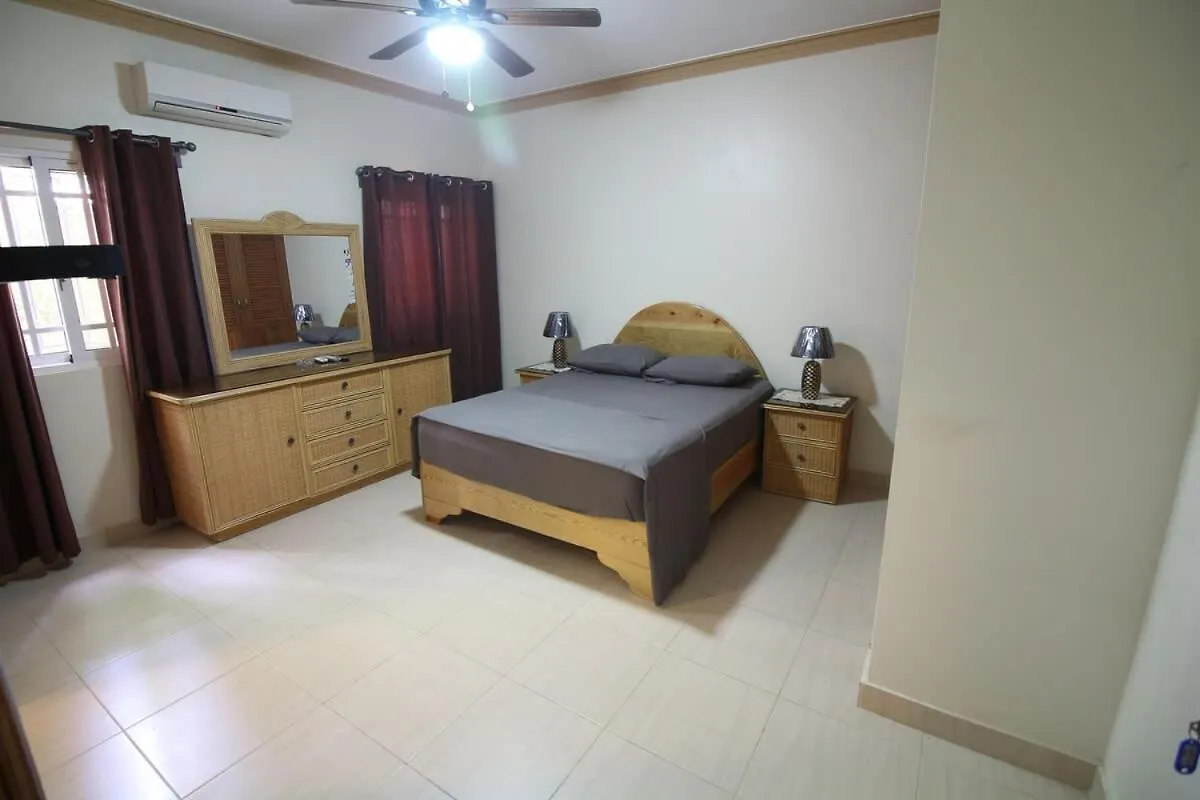 Sosúa Luxe Comfort 8 Bedroom Villa With Private Pool & Entertainment