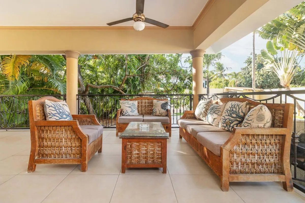 Sosúa Luxe Comfort 8 Bedroom Villa With Private Pool & Entertainment